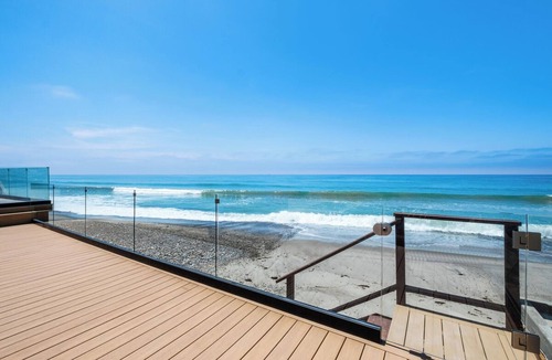 Capistrano Beach House | The Sandbox - Vintage Beachfront Bungalow - private beach Dana Point STR23-0020