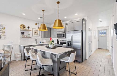 Washington Fields Condo | The Show House - *Brand New Listing!*