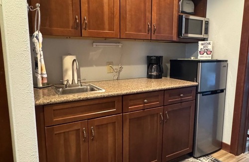 Cayucos Condo | THE STARFISH is Steps to the Beach & downtown Cayucos.