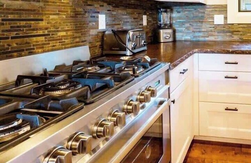 Kingswood Estates House | The Tahoe Treehouse: Hot Tub, High-end, Views