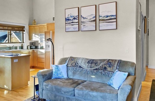 Sisters House | The Three Sisters 2 bdrm/2 bath home located in Pine Meadow Village next to the