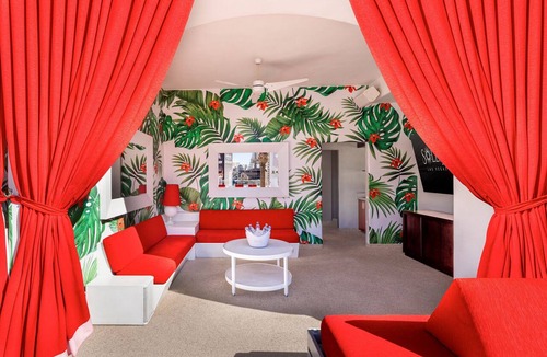 Las Vegas Strip Resort | The Vanderpump Las Vegas Hotel Casino - A Caesars Rewards Destination