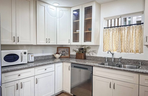 Prescott House | The Victorian Haven-Minutes to San Francisco