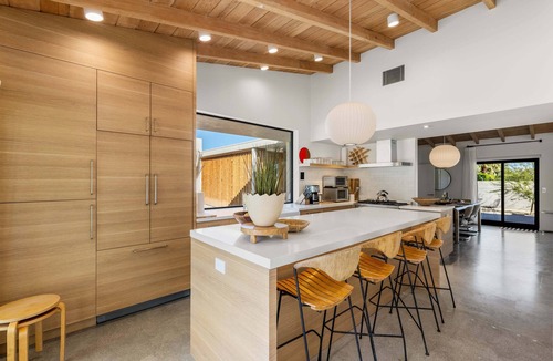 Racquet Club West House | The Villa - Modern Meditative PS Retreat