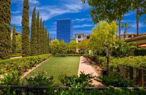 Irvine Research Center Apartment | The Village 5 Mins Walk Distance to Irvine Spectrum Center