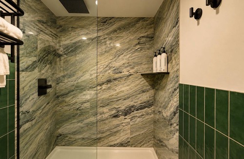 Page Hotel | The Wesley Hotel