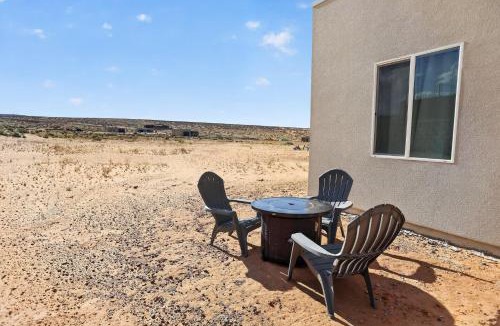 Greenehaven Villa | Themed Rooms, Golf, Fish, Lake, Come as Friends