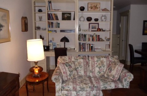 Jacksonville Cottage | This cottage is a 2 bedroom(s), 2 bathrooms, located in Jacksonville, OR.