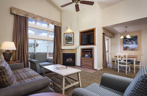 Round Hill Village Resort | This resort & location is simply Heaven !