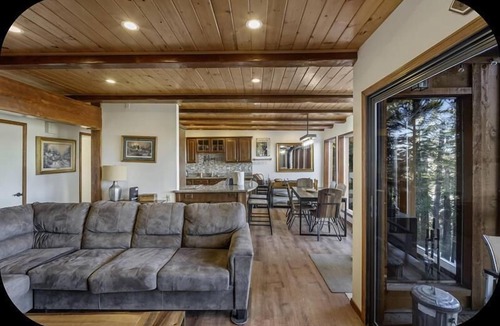 Mammoth Lakes Condo | Timber Ridge #47 - Ski in/Ski Out to Canyon Lodge