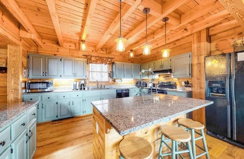 Sylva House | Timbering Lodge