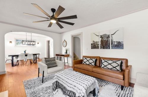 Vancouver House | Timeless Historic Home near Downtown with HOT TUB