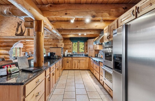 Highland Pines Cabin | Tombstone Hideaway*In the Pines* Quiet Retreat