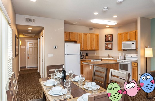 Windsor Condo | TOP HOST - Vacation Memories Just Waiting to be Made - 2 Bedroom - Sleeps 6