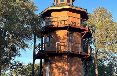 Dos Rios Apartment | Tower with panoramic views on 1500 acres