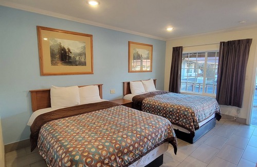 Bishop Hotel | Townhouse Motel