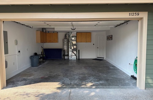 Tigard House | Tranquil 3-bedroom house with AC in charming Tigard