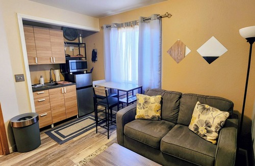 Loveland House | Tranquil cozy 1 bedroom private suite centrally located in quiet neighborhood
