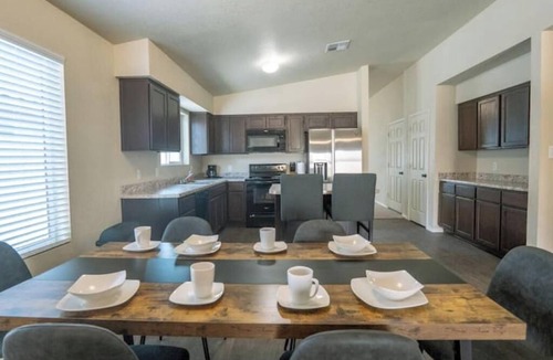 Yuma House | Tranquil Escape Pool, BBQ Near Hospital & Base