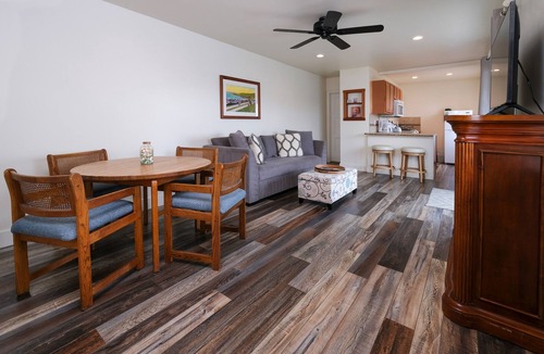 Cayucos Apartment | Tranquil Seaside Escape near Beach, Restored Boutique Suite, sleeps 4