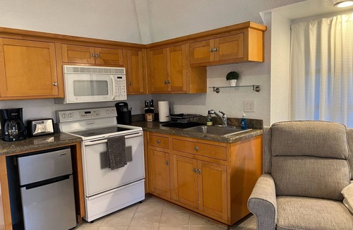 Chico Apartment | Tranquil Studio Loft at Bidwell Park