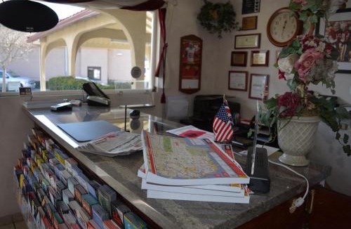 South San Francisco Hotel | Travelers Inn