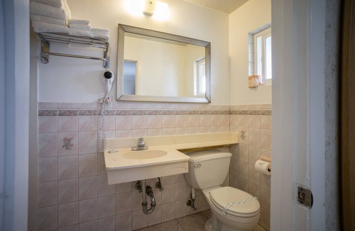 South San Francisco Hotel | Travelers Inn