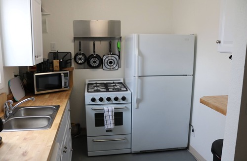Pahrump Apartment | Traveling nurses, construction workers dream for 30 nights or more