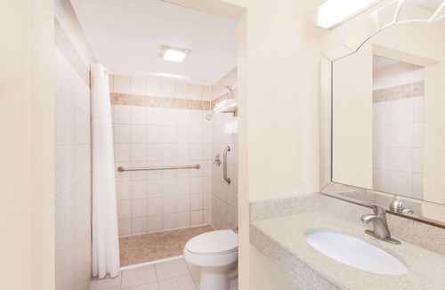 Barstow Hotel | Travelodge by Wyndham Barstow