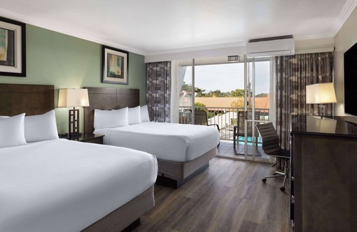 North Fremont Street Hotel | Travelodge by Wyndham Monterey Bay