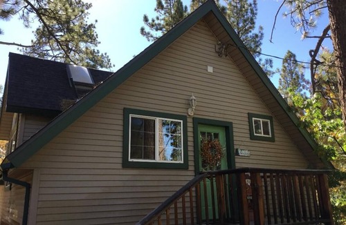 Fox Farm Cabin | Tree Top Cottage- Romantic HOT TUB WiFi Pets 145.00/185.00