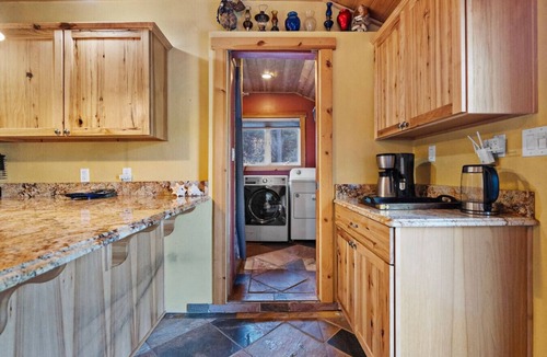 Crescent City Cabin | Treetop Cottage on the River