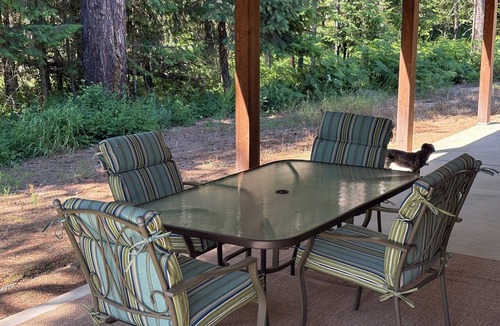 Trout Creek Apartment | Tremendous 1-bedroom studio in quaint Trout Creek perfect for getaway