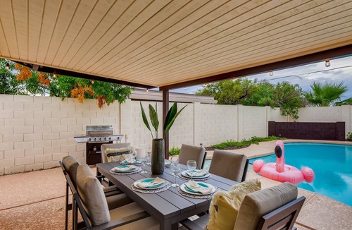 Scottsdale House | TRIBAL URBAN TRANQUILITY: HEATED POOL + POOL TABLE