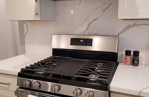 Cherryland Condo | Tropical Modern Oasis With Fully Fenced Yard 22409
