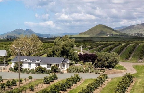 San Luis Obispo House | Two homes on 41 acres! Sleeps up to 18