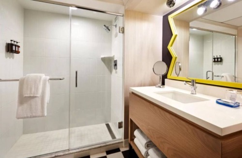 Civic Core House | Ultimate Family Getaway! 4 Gorgeous Units, Fitness Center