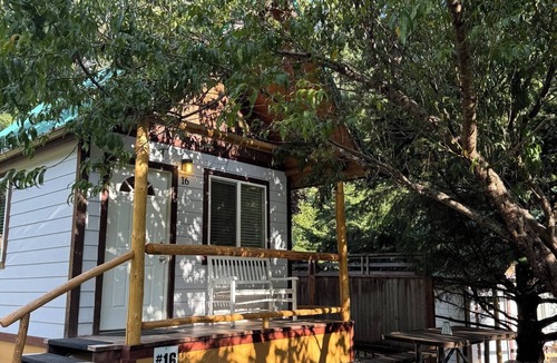 Idleyld Park Cabin | Umpqua National Forest King Cabin #16 – Near Crater Lake & Umpqua Hot Springs