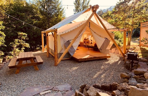 Idleyld Park Cabin | Umpqua National Forest Glamping Tent Prospector - Near Crater Lake & Umpqua Hot Springs