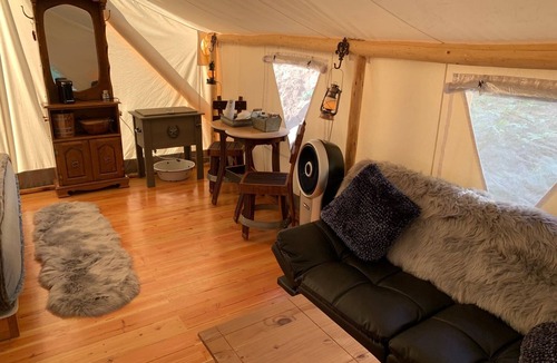 Idleyld Park Cabin | Umpqua National Forest Glamping Tent Prospector - Near Crater Lake & Umpqua Hot Springs
