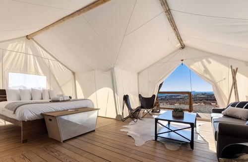 Big Water Hotel | Under Canvas Lake Powell Grand Staircase
