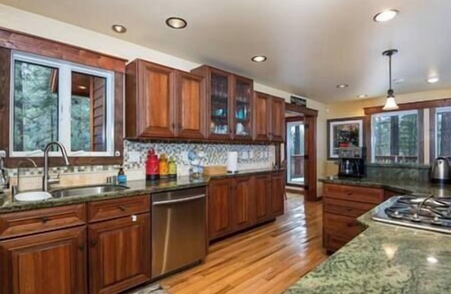 Black Bart House | Unforgettable Getaway Home for Groups/Families