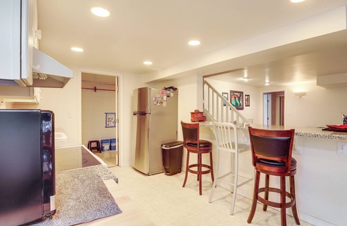Oatfield Apartment | Unique Unit w/Patio & Grill in Portland Area!