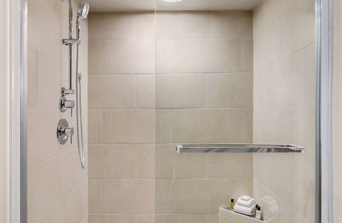 Winchester Hotel | Unit Westgate Casino by Convention Center Las Vegas