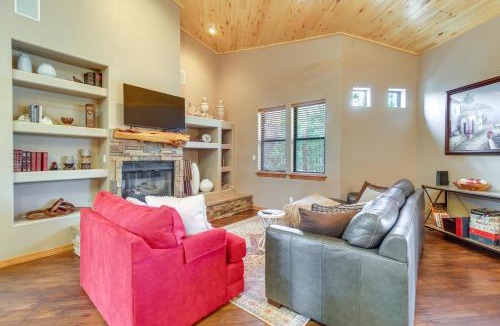 Torreon House | Unwind Fireside: Spacious Torreon Cabin w/Deck!