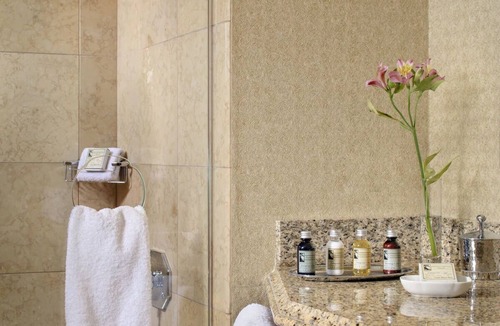 Torrey Pines Hotel | Unwind with Breathtaking Views! Two Comfortable Units, Pet-friendly, Onsite Pool