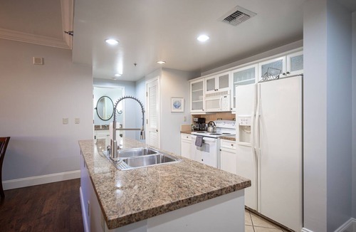 Lake Las Vegas Condo | Updated 2Br 2Ba in the heart of Lake Las Vegas Village!