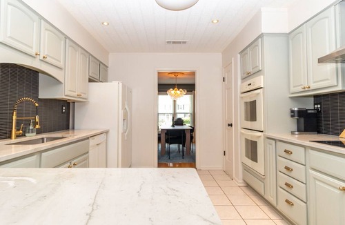 Germantown House | Updated Home in Germantown - Huge Fenced Yard & Dual Office Spaces - 30 day min