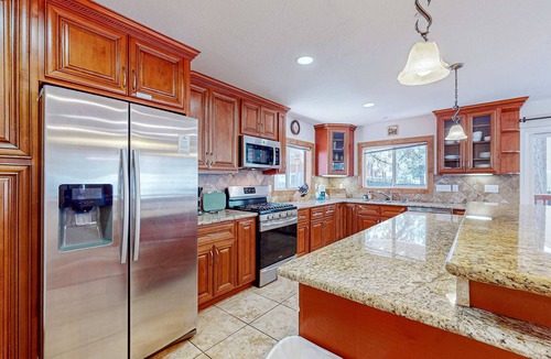 Montgomery Estates House | Updated Retreat with Game Room, Pool Table & Foosball