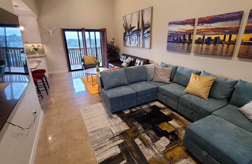 Lincoln Acres House | Upscale Bonita Home on a Hill with Ocean/City View